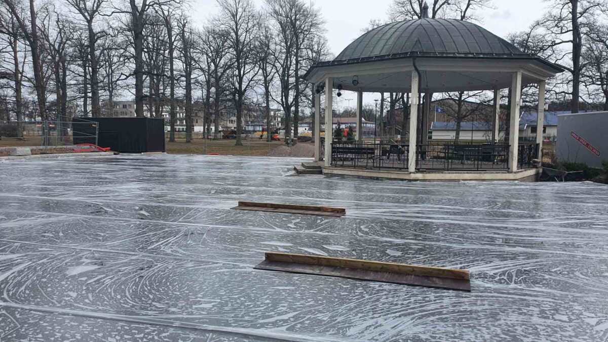 Lystlunden Park – Urban Utebane (2022) — Lystlunden Park 2022 – Kunstisbane i Horten